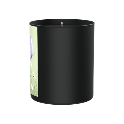 Sea breeze mornings, wildflowers in bloom, and a peaceful escape from the noise 200g Black Candle ‘Dark Noir’