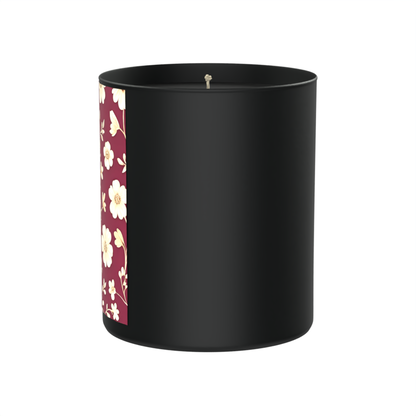 Velvet petals, dark woods, and a touch of drama 200g Black Candle ‘Dark Noir’