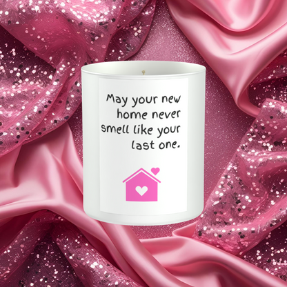 New Home Funny 200g White candle ‘Sandy Bay'