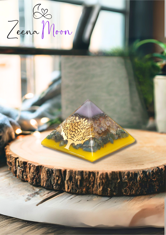 Lrg Organite Pyramid 70mm - Tree（gold base)