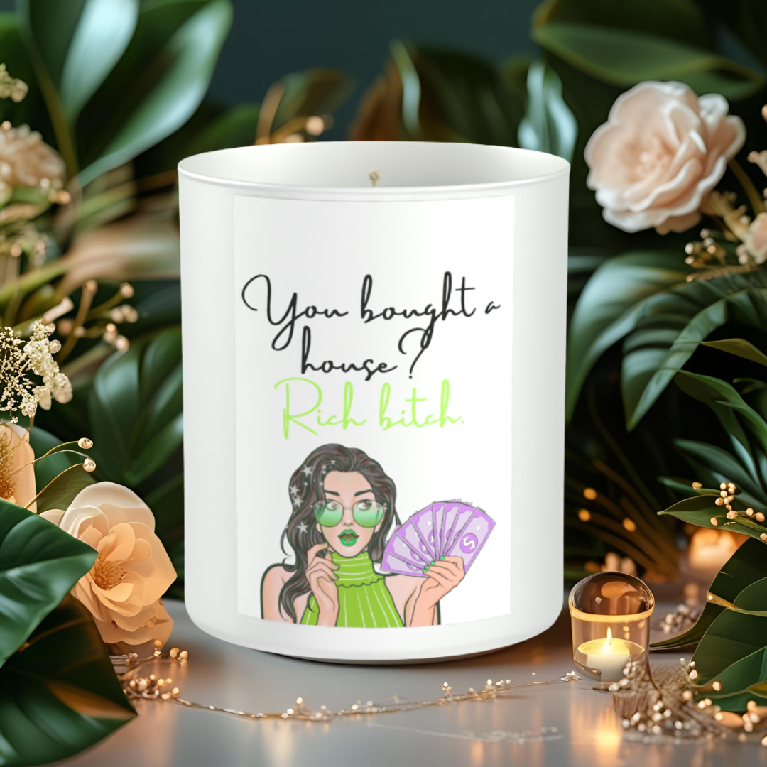 New House Rich Sassy 200g White candle ‘Sandy Bay'