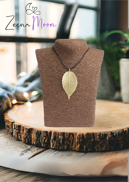 Necklace - Bravery Leaf - Gold