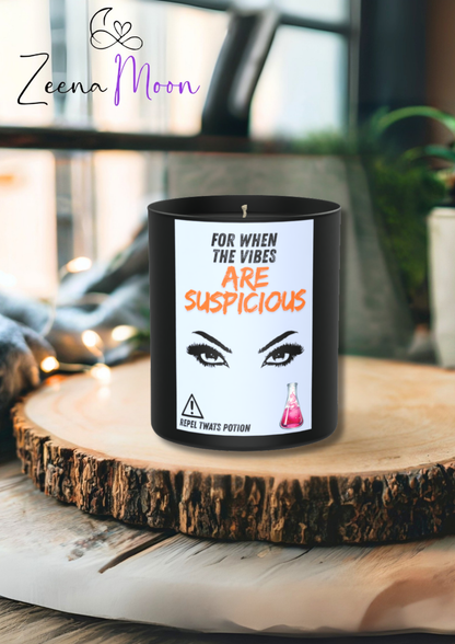 For when the vibes are suspicious 200g Black Candle ‘Dark Noir’