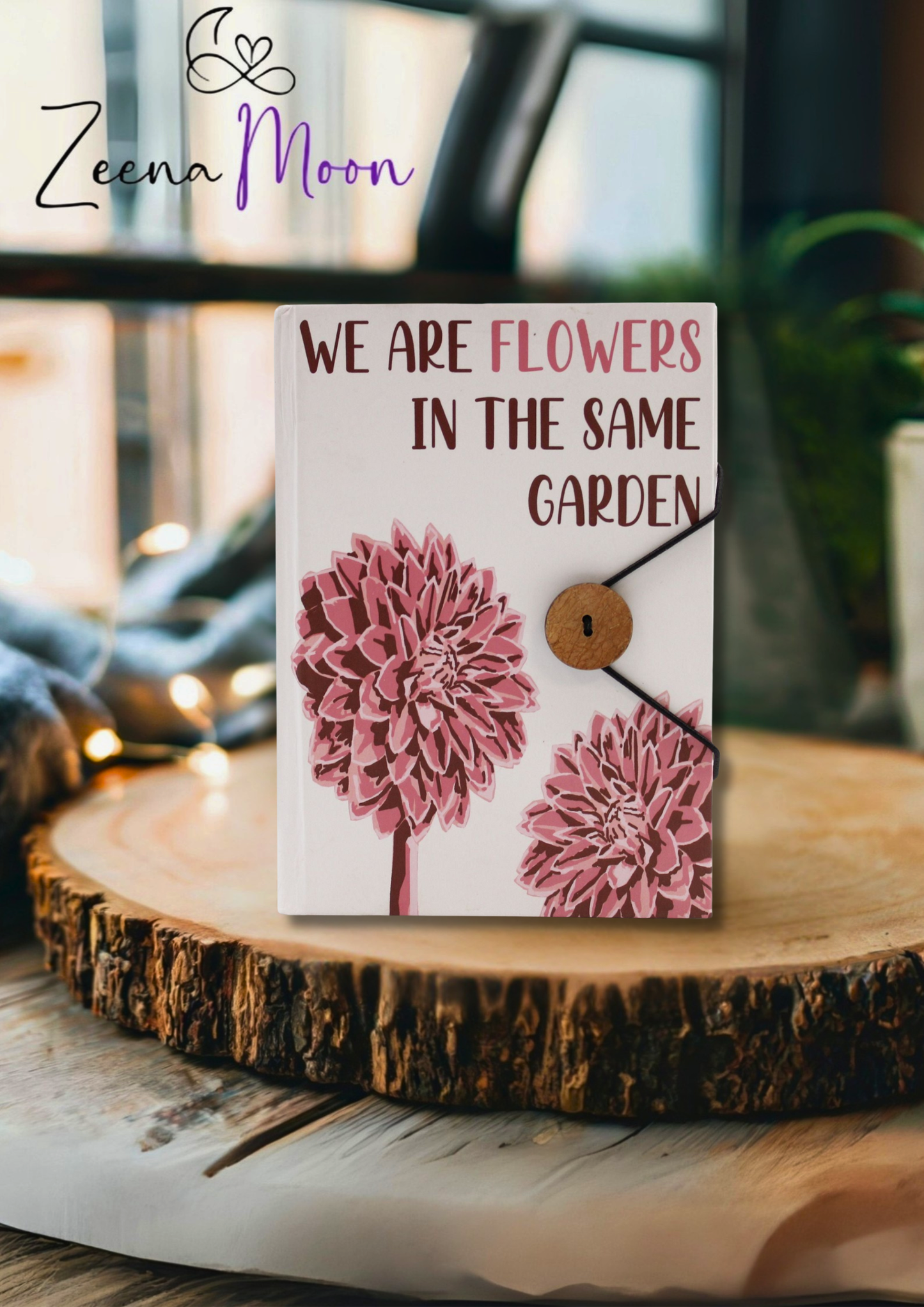 Notebook with strap - Flowers in the same garden