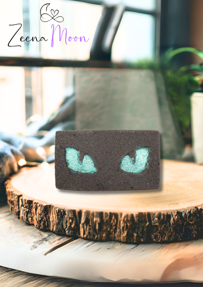 Cats Eyes Halloween  Bath Bomb 80g