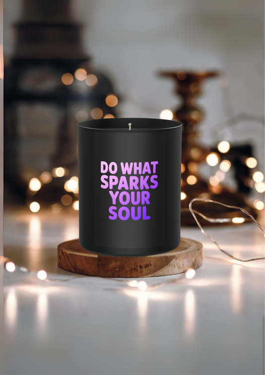 Do What Sparks Your Soul 200g Black Candle ‘Dark Noir’