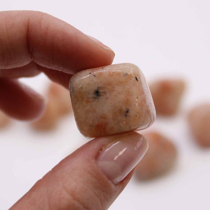 Large Sunstone Tumble Stones – Pack of 24 (20–30mm)
