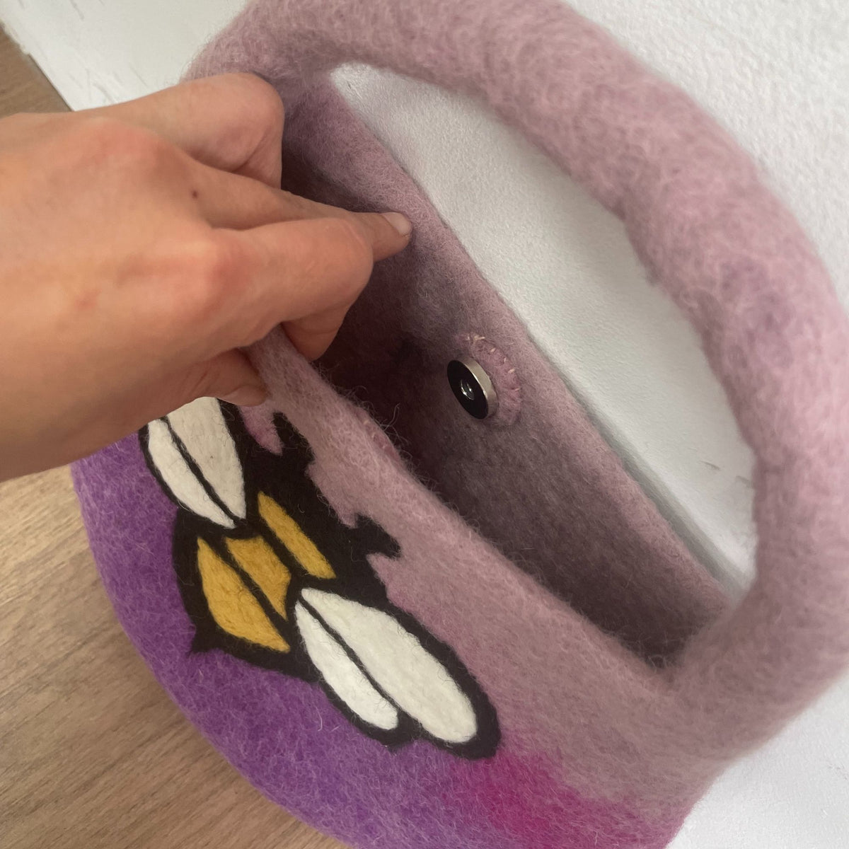 Lavender Bee Felt Handbag – Water Felted Wool Shoulder Bag