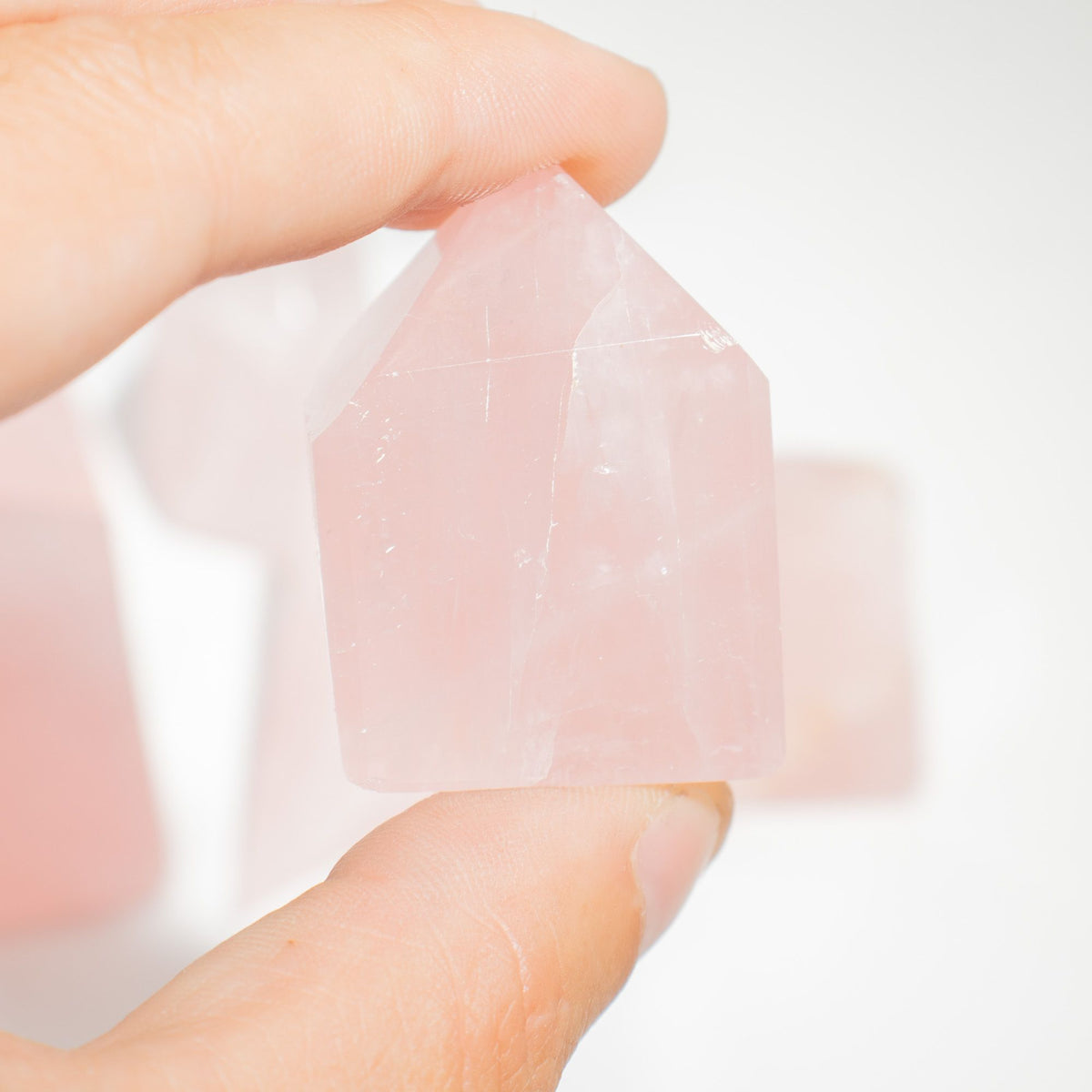 Indian Rose Quartz Gemstone Points – 0.5kg Pack | Approx. 8 Crystal Points