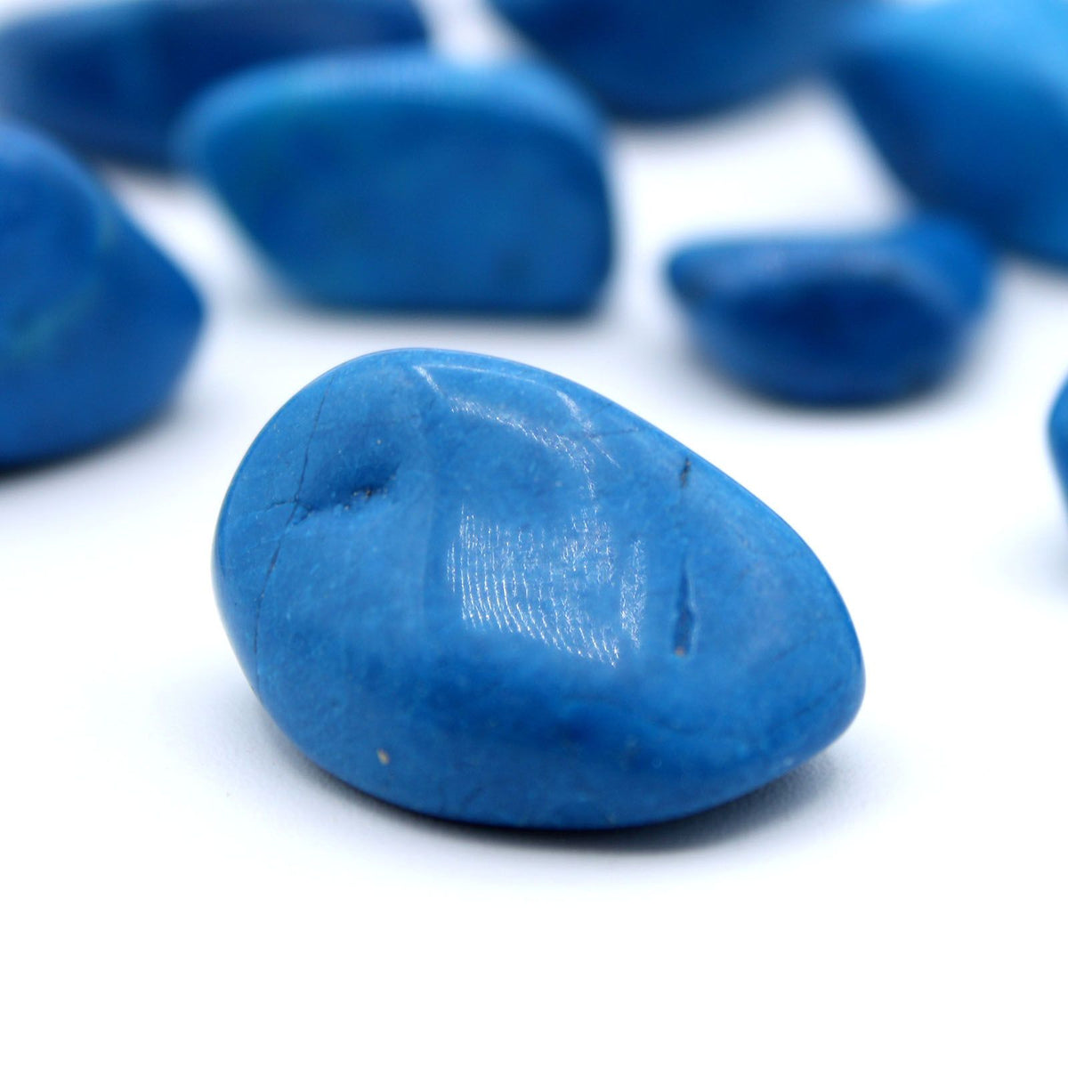 Blue Howlite Tumble Stones – Pack of 24 | Calming Crystal 20–30mm