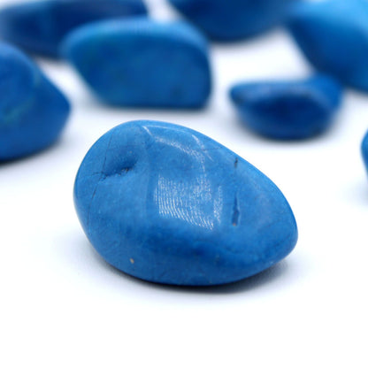 Blue Howlite Tumble Stones – Pack of 24 | Calming Crystal 20–30mm