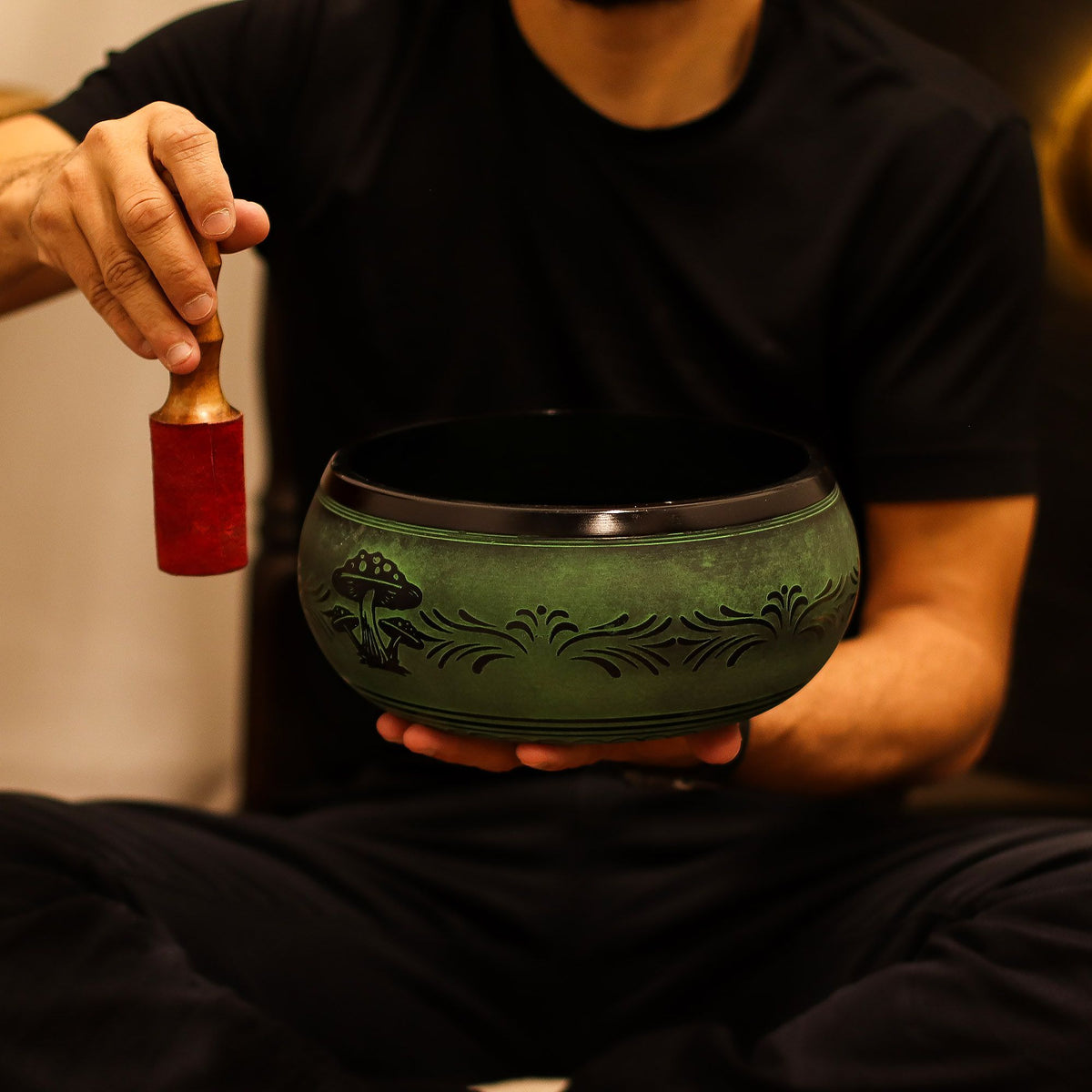 Extra-Loud Moss Green Mushroom Singing Bowl – 23cm