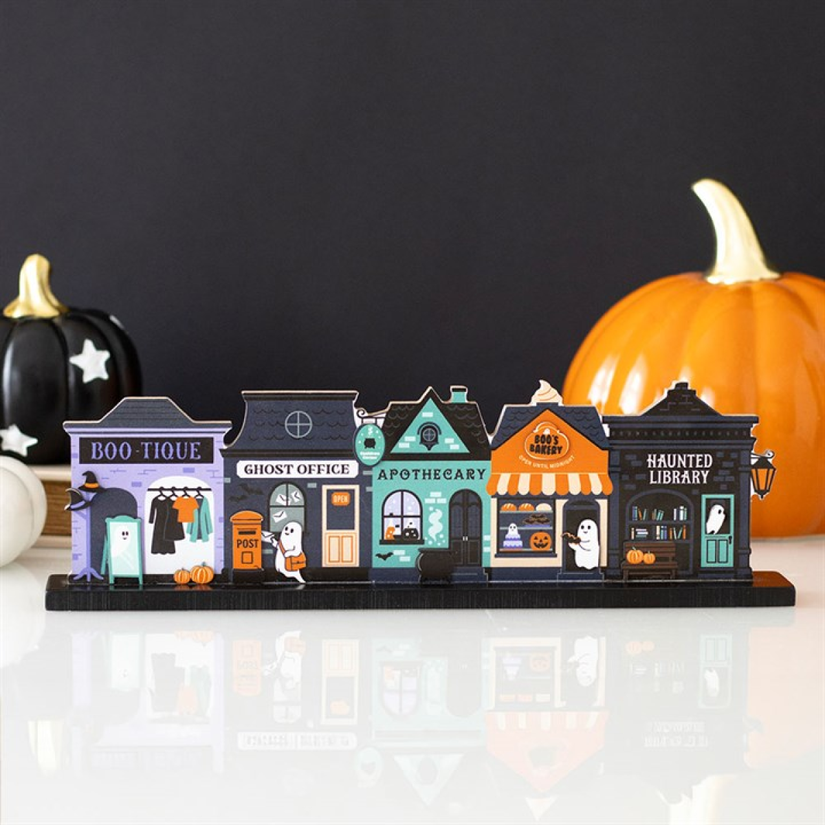 Spooky Street Halloween Village Decoration – Haunted House Display