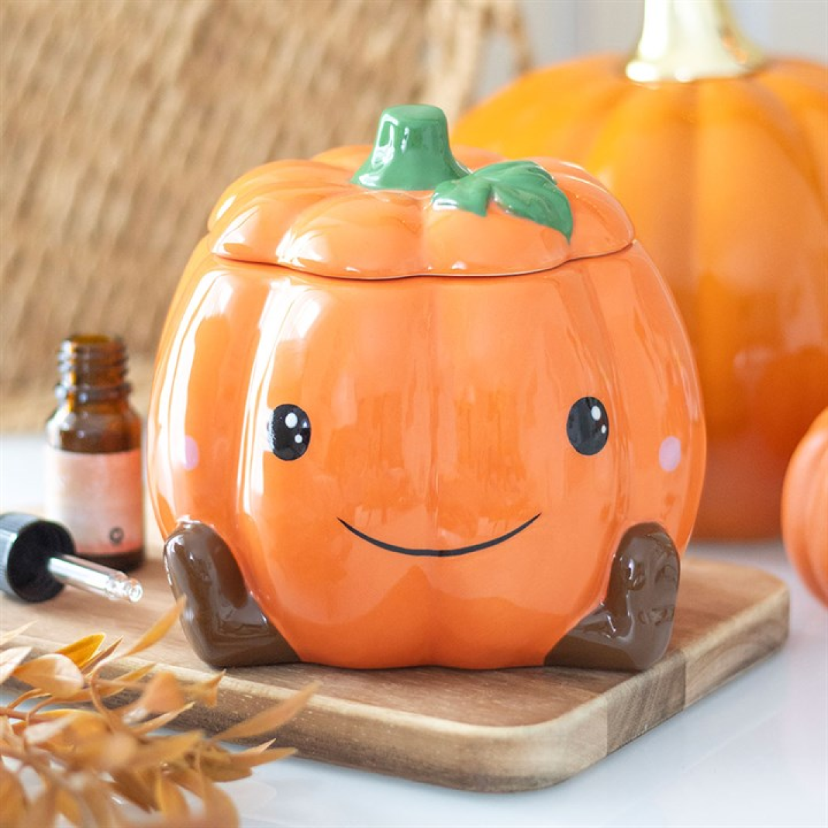 *Cute Smiling Pumpkin Ceramic Oil Burner and Wax Warmer (12/24)